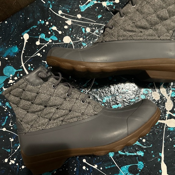 Sperry quilted duck boots - Picture 4 of 5